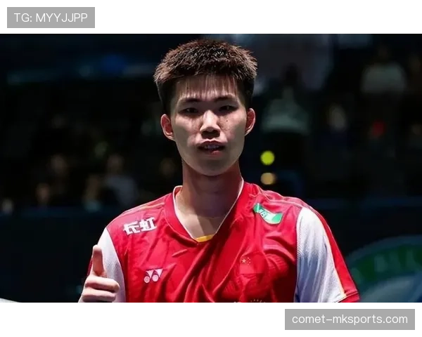 翁泓阳训练完直接拎着两袋蛋白粉去接娃？