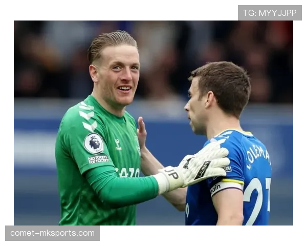 皮克退役后天天晒豪车游艇，前队友还在为保级拼命